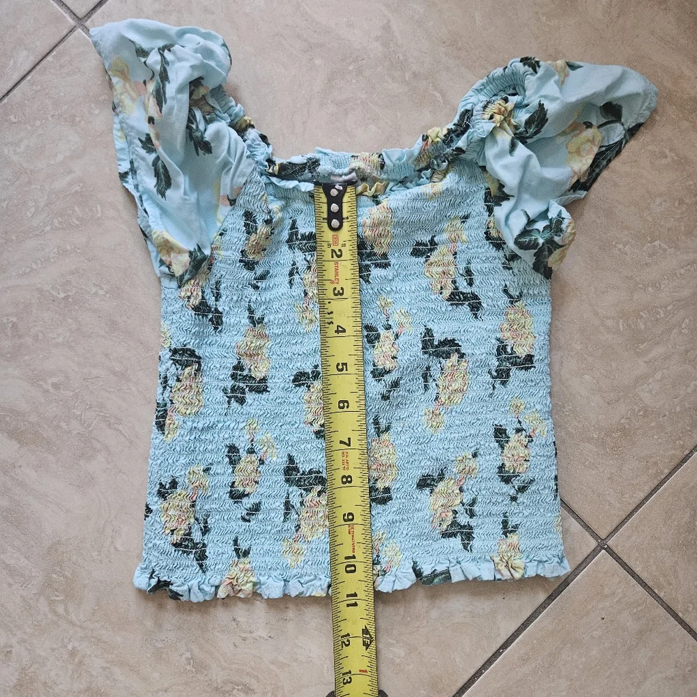 Justice girl's size 8 gathered blue with flowers top shirt